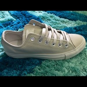 Converse Shoes - Size 8 Converse All Stars Converse Shoes - Size 8 Converse All Stars
